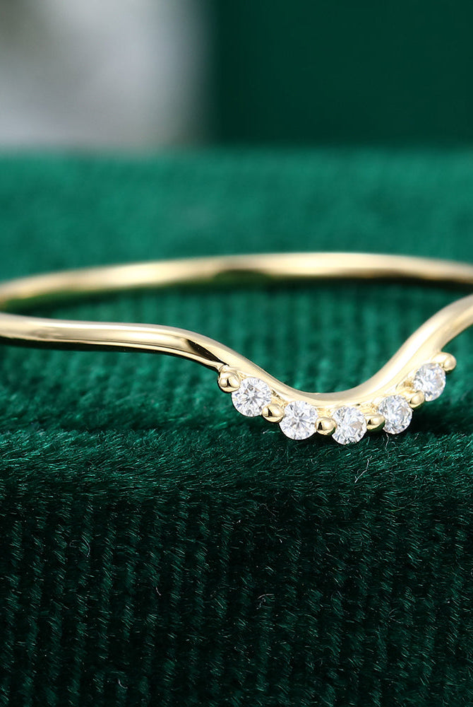 0-05-ct-round-moissanite-curved-wedding-band