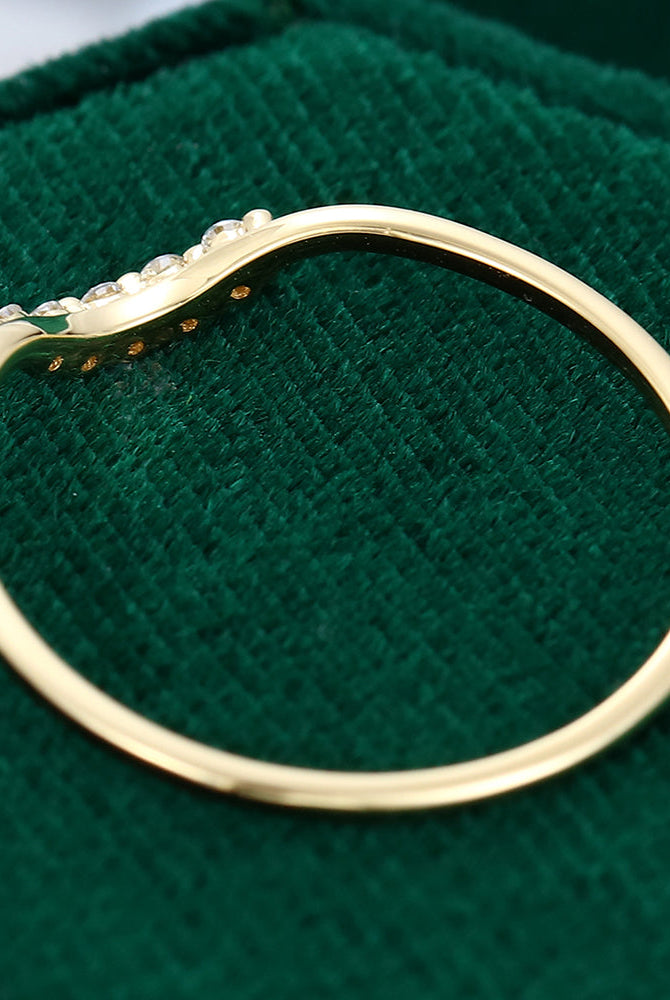 round-moissanite-curved-wedding-band