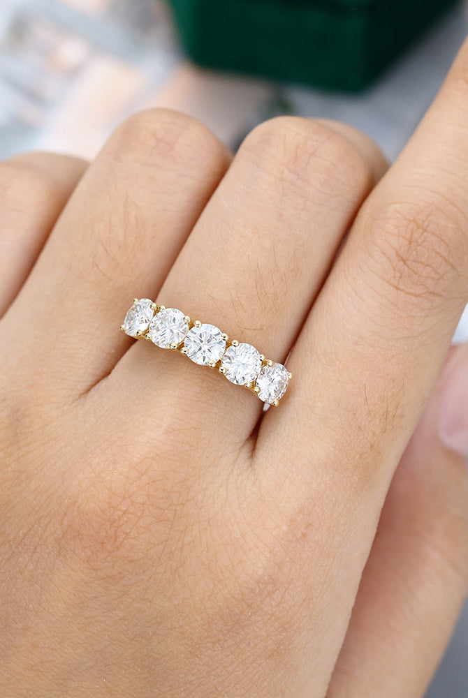 round-moissanite-five-stone-wedding-band