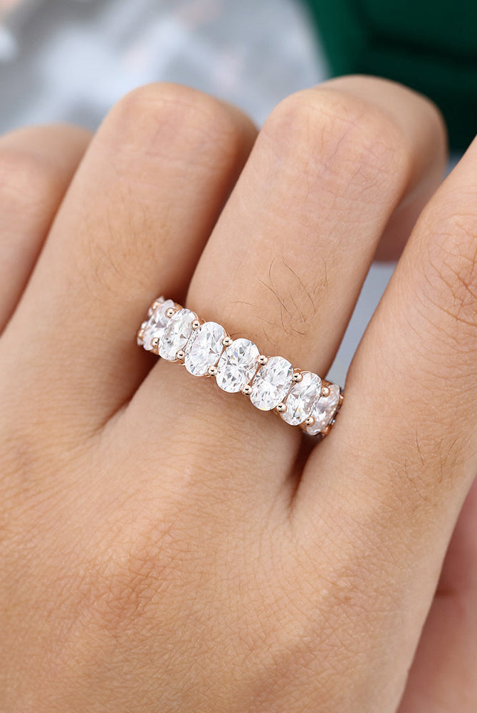 oval-moissanite-full-eternity-wedding-band