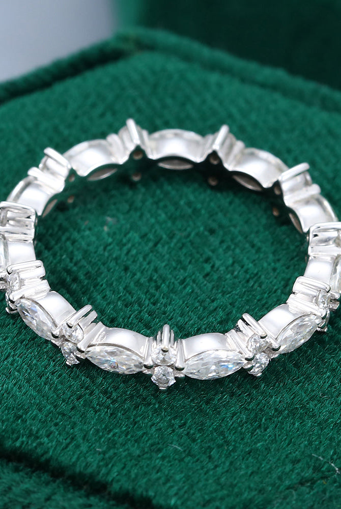 0-06-ct-marquise-round-moissanite-alternative-stone-wedding-band