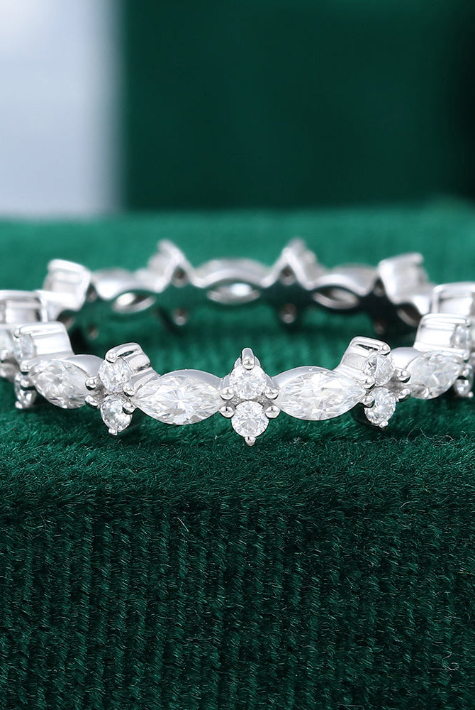 0-06-ct-marquise-round-moissanite-alternative-stone-wedding-band