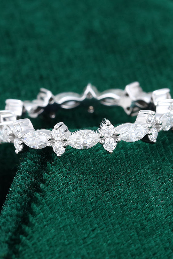 0-06-ct-marquise-round-moissanite-alternative-stone-wedding-band