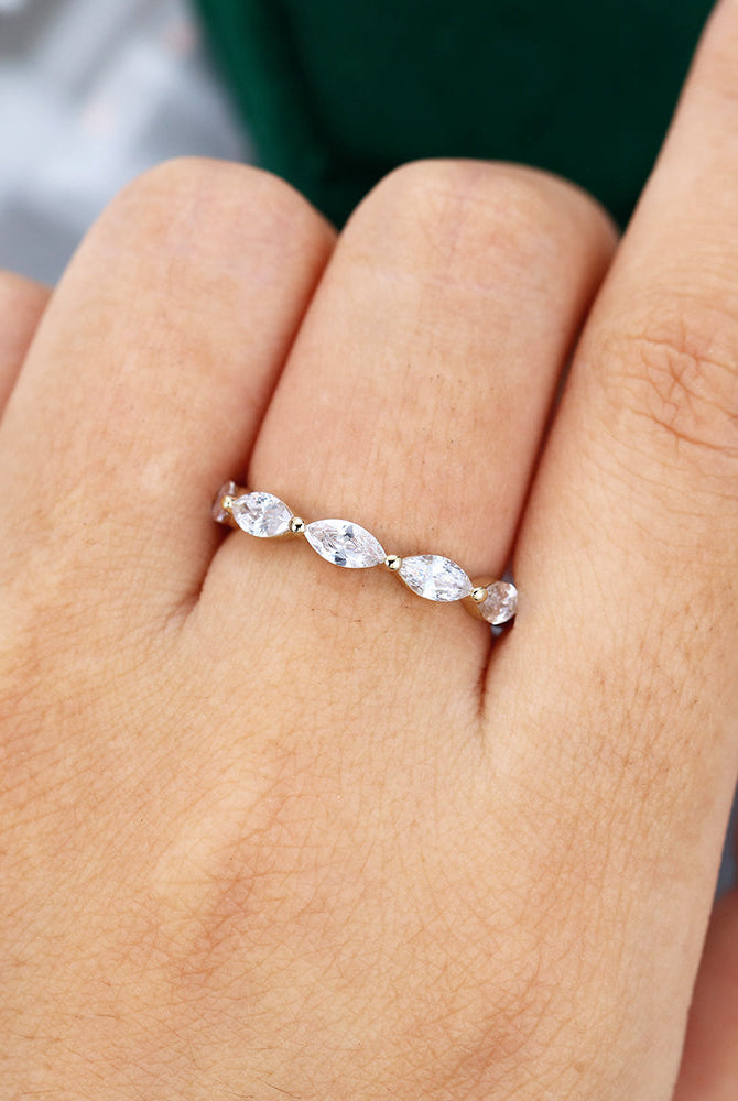 marquise-moissanite-bubble-prong-setting-wedding-band