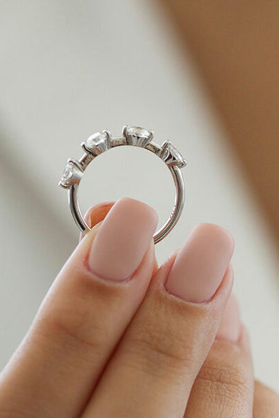1-0-tcw-round-cut-four-stone-setting-moissanite-engagement-ring