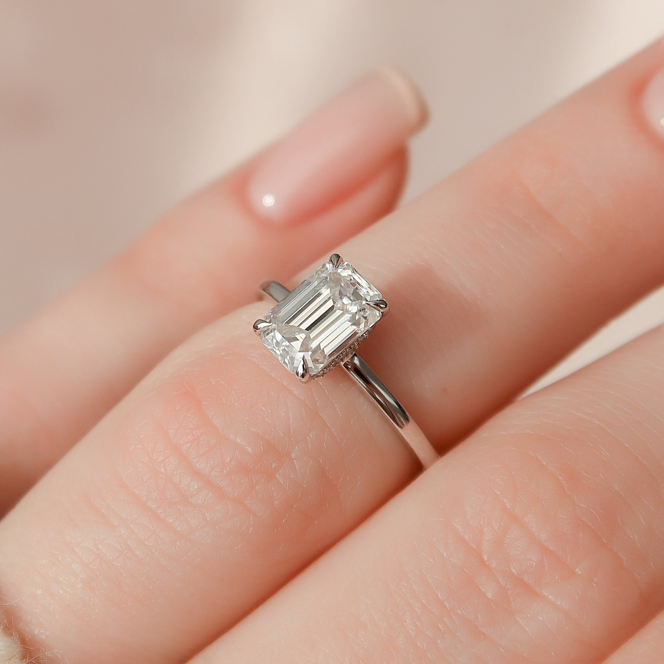 Open Gallery Engagement Ring