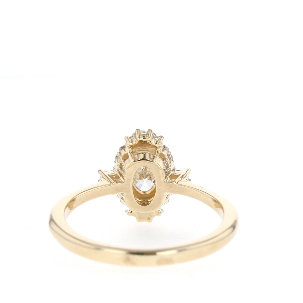 Elegant Cluster Ring