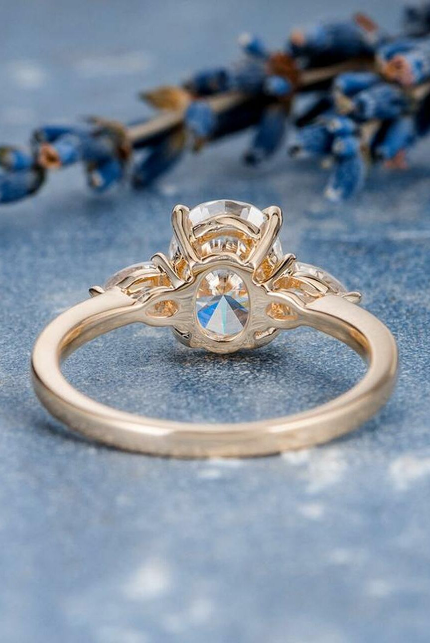 Moissanite Diamond Ring
