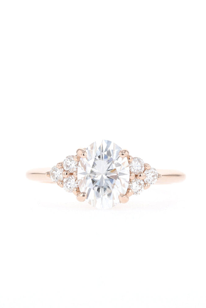 Oval Cut Moissanite Engagement Ring