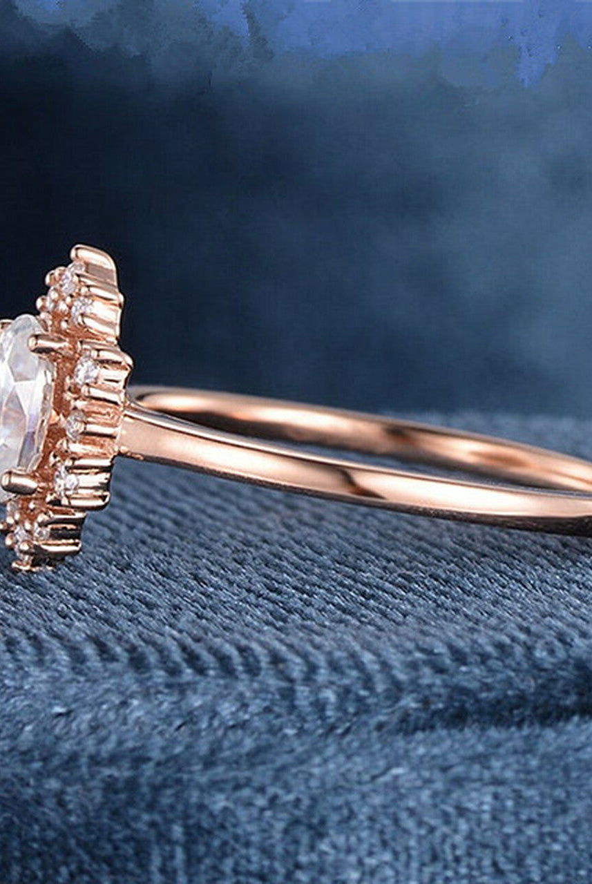 Oval Moissanite Engagement Ring