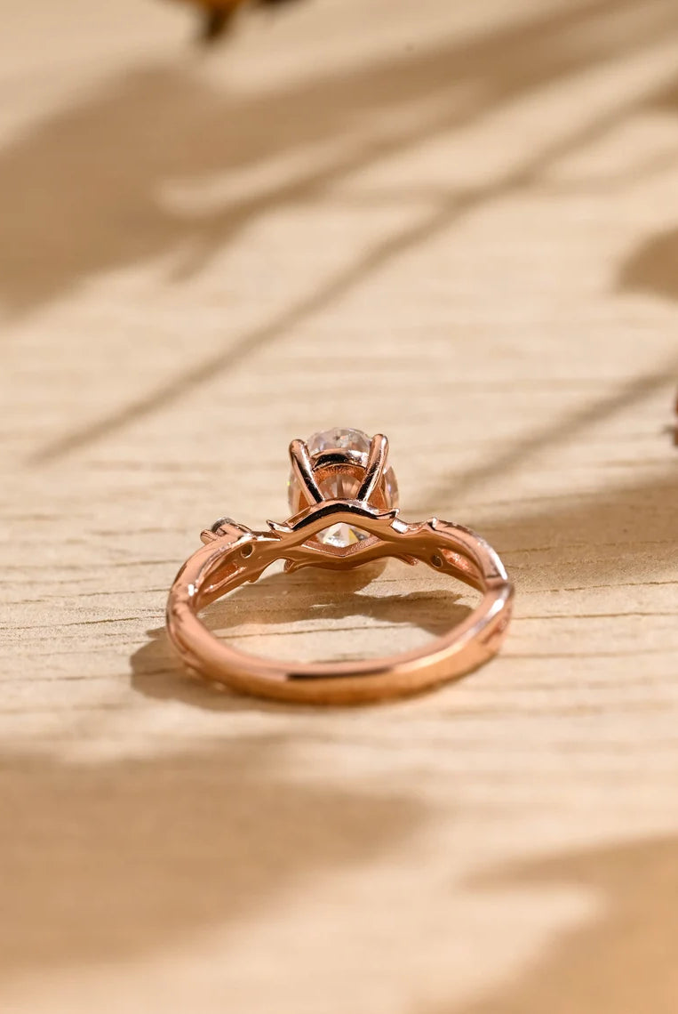 1 Carat Oval Moissanite Ring