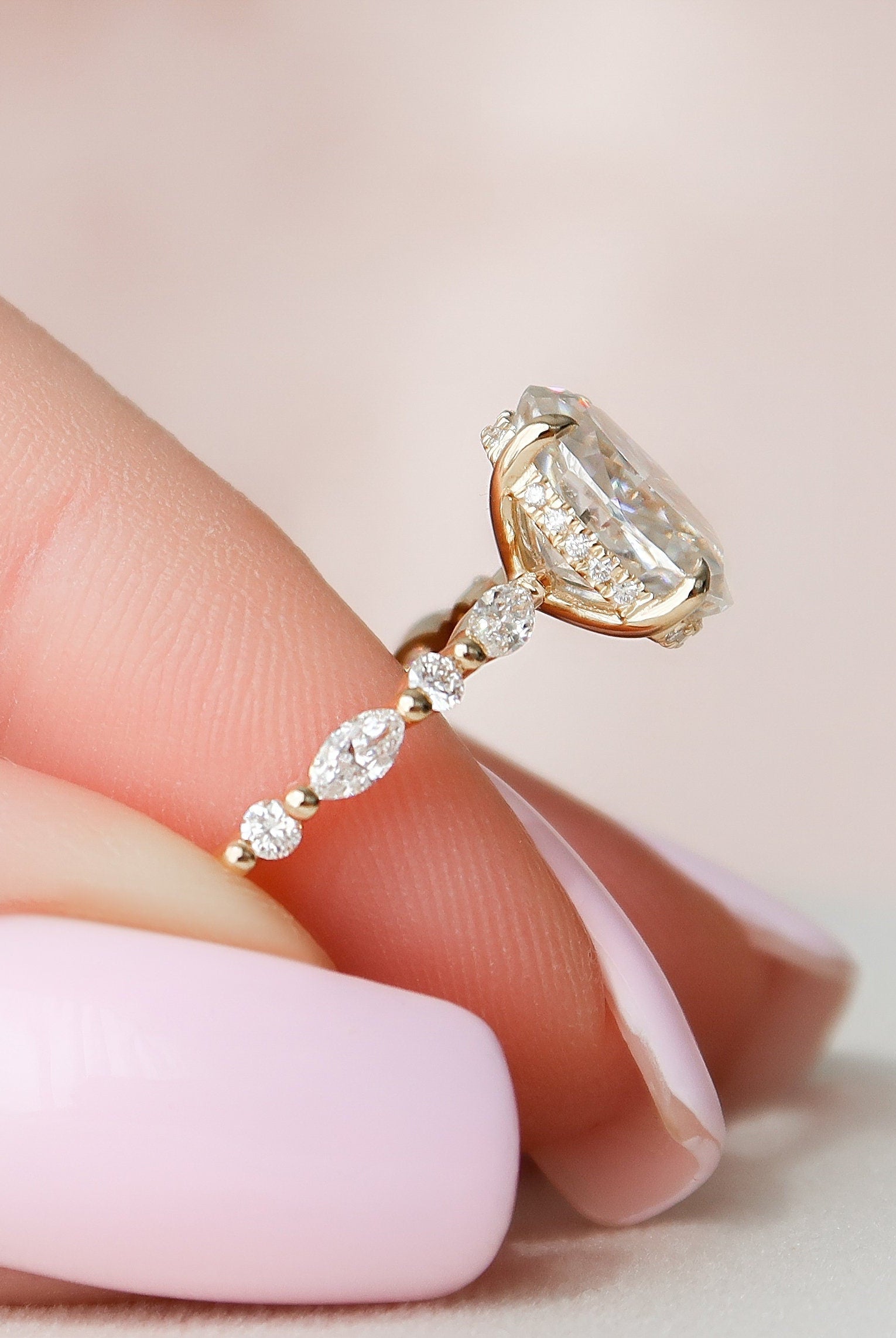 2CT Moissanite Engagement Ring
