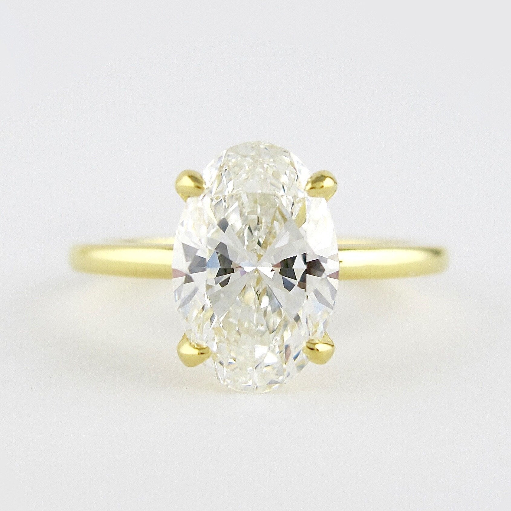 Oval Cut Moissanite Engagement Ring