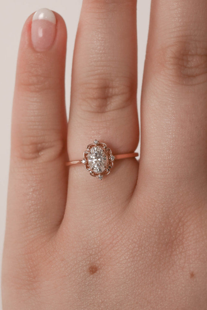 Vintage Oval Moissanite Ring