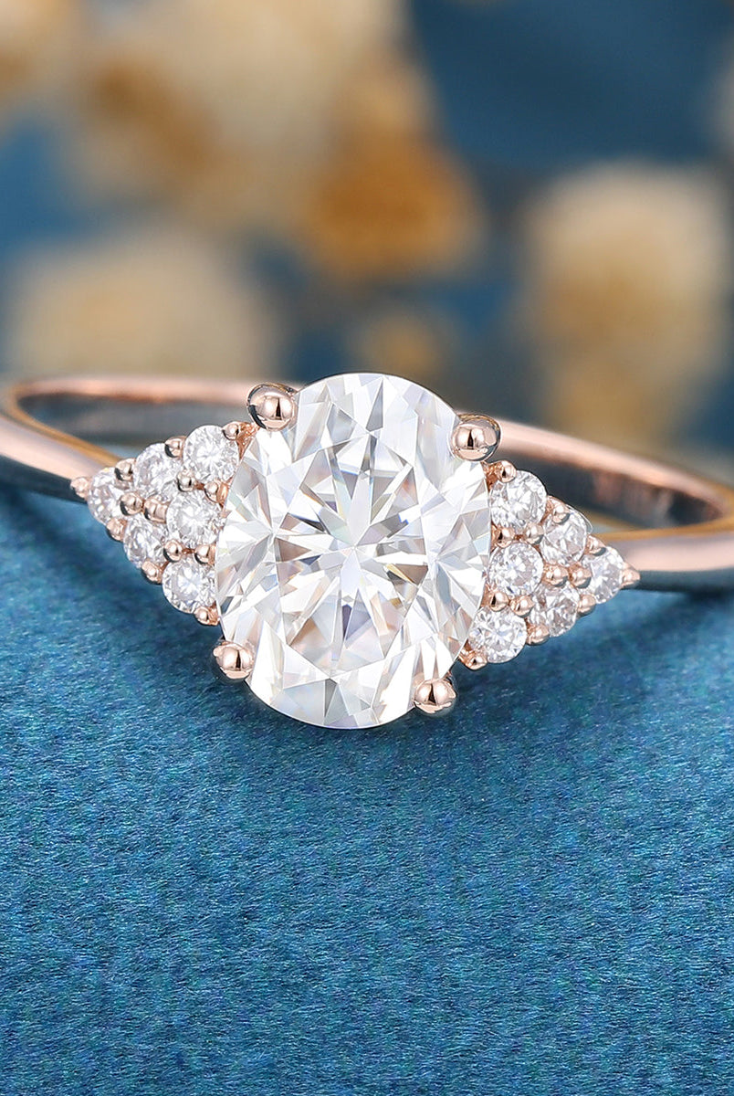 oval-shaped-moissanite-cluster-engagement-ring-26