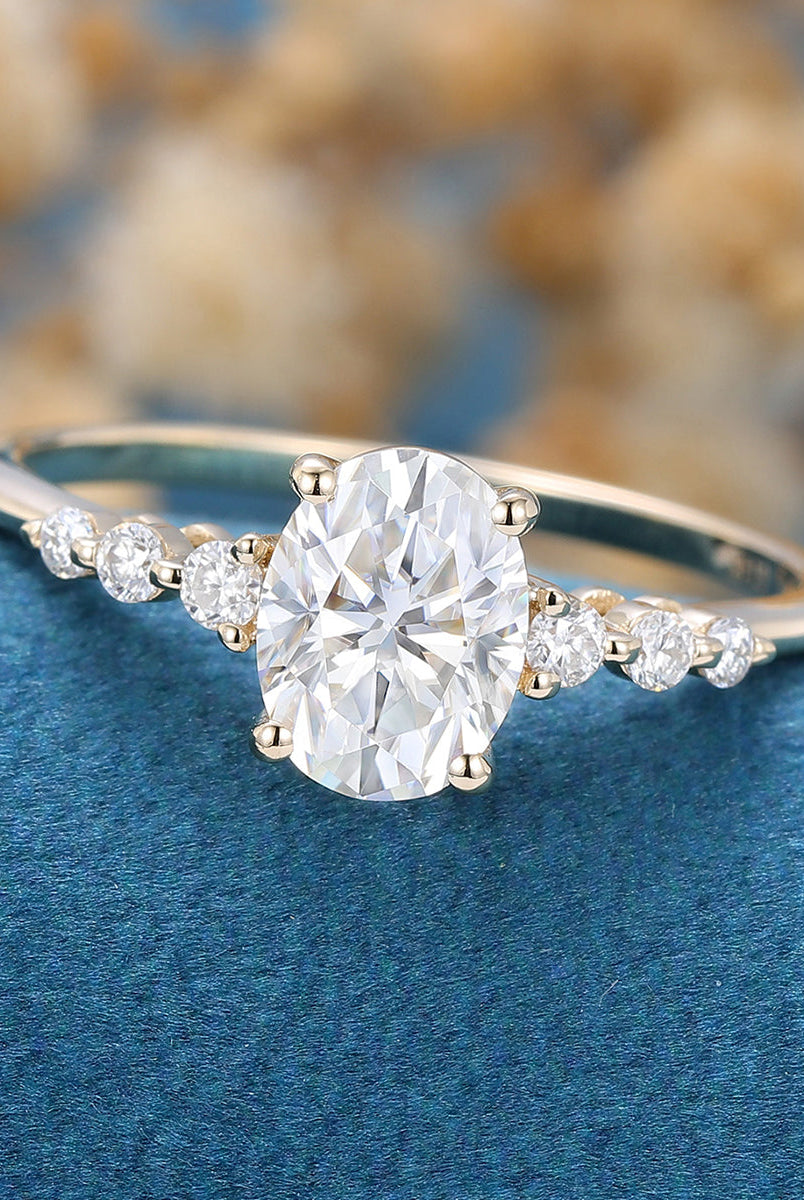 oval-shaped-moissanite-solitaire-pave-engagement-ring-3
