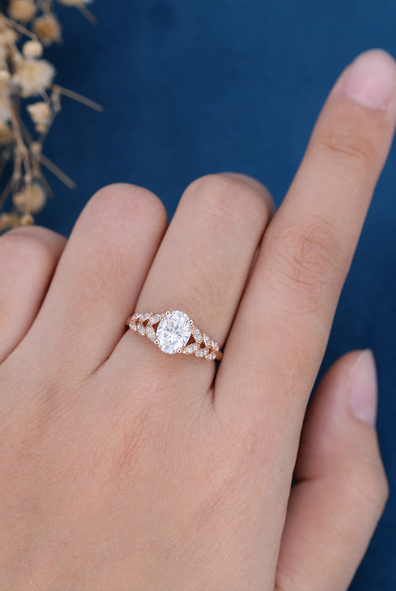 oval-shaped-moissanite-art-deco-engagement-ring-3