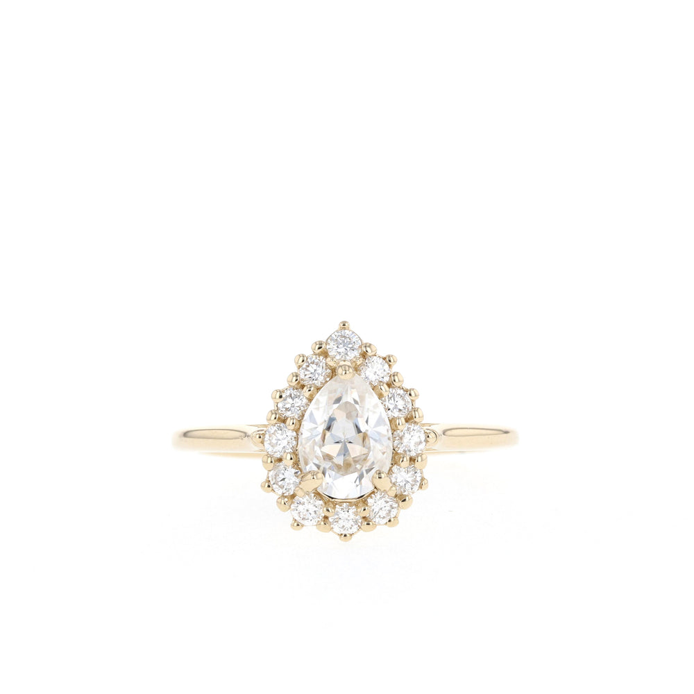 Luxury Pear Engagement Ring