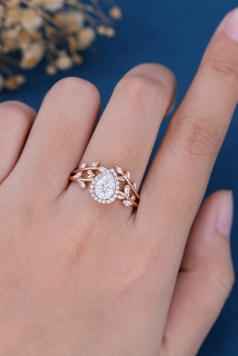 1-0-ct-pear-shaped-moissanite-halo-nature-inspired-bridal-set