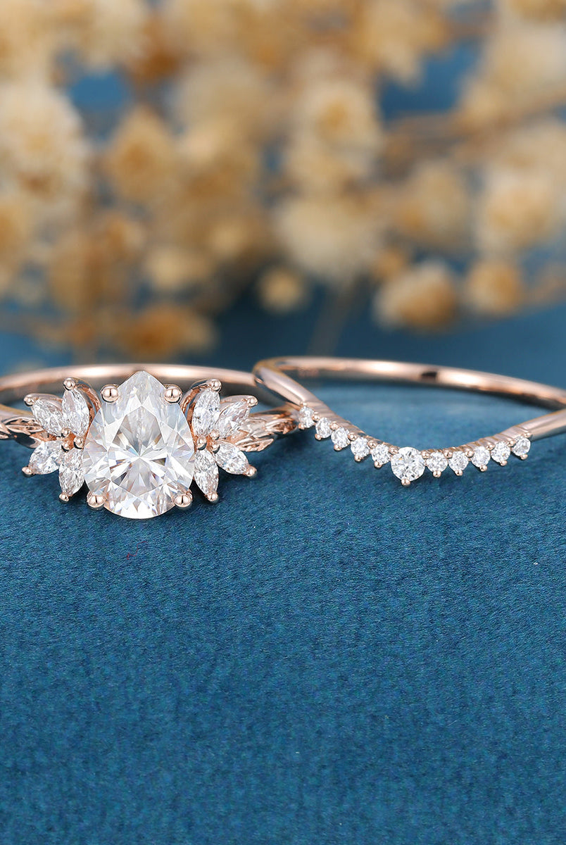 pear-shaped-moissanite-cluster-bridal-set-1