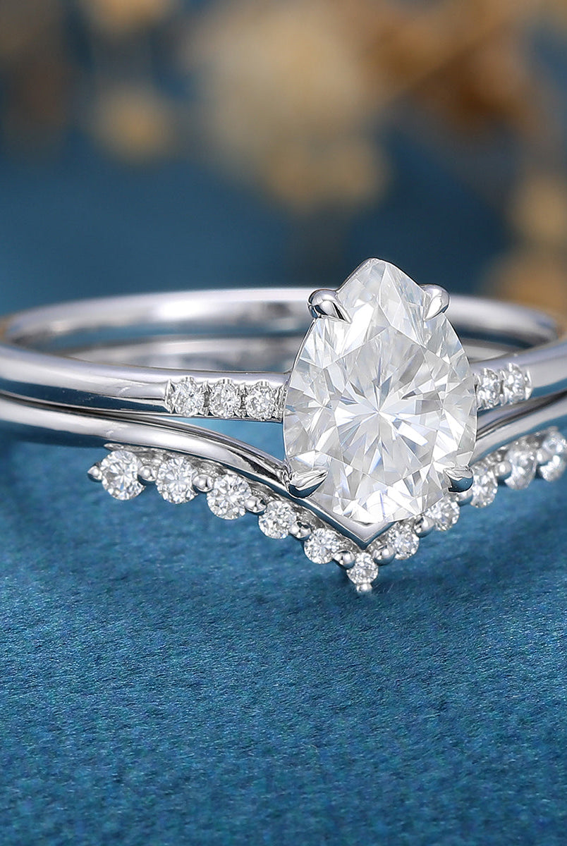 pear-shaped-moissanite-solitaire-bridal-set
