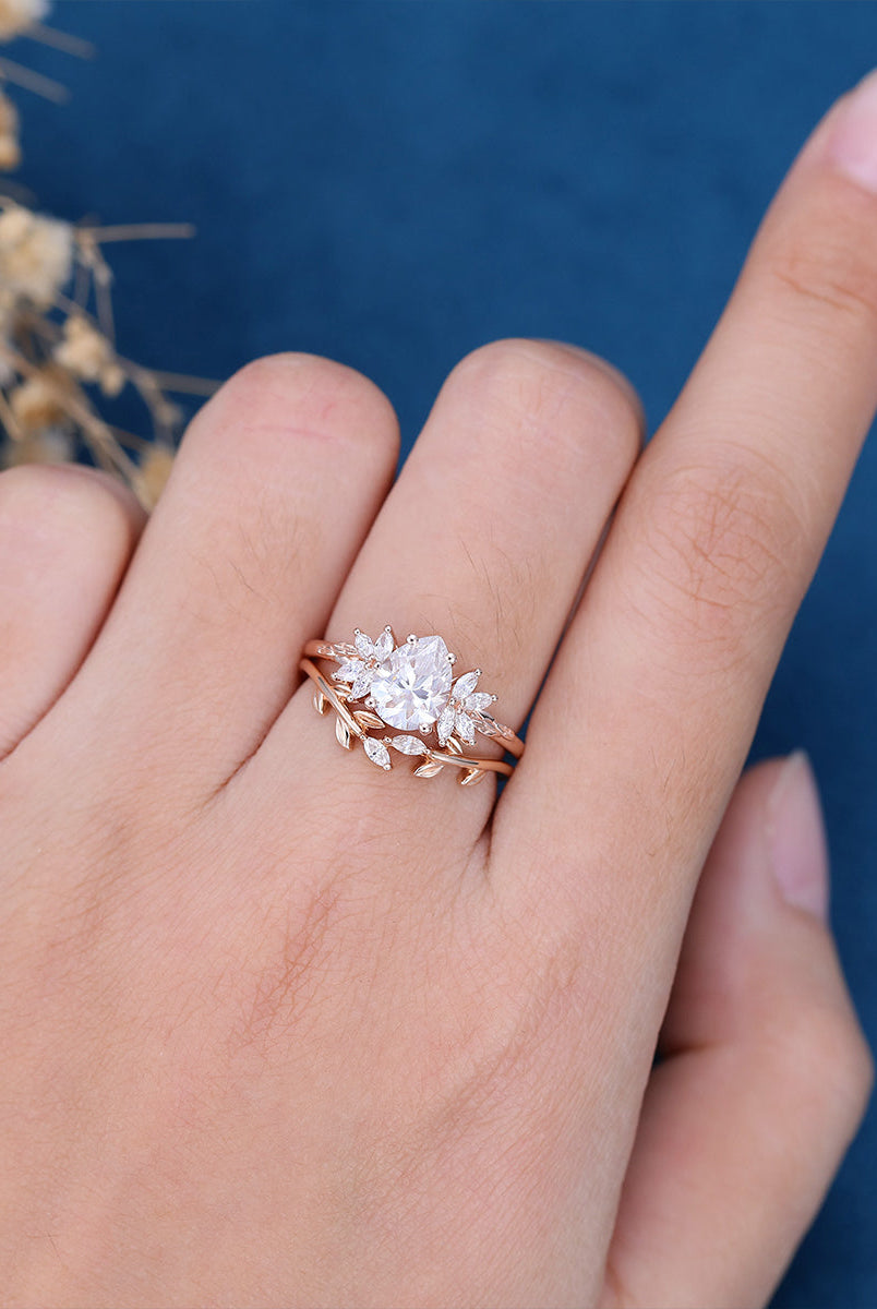 pear-shaped-moissanite-twig-style-bridal-set