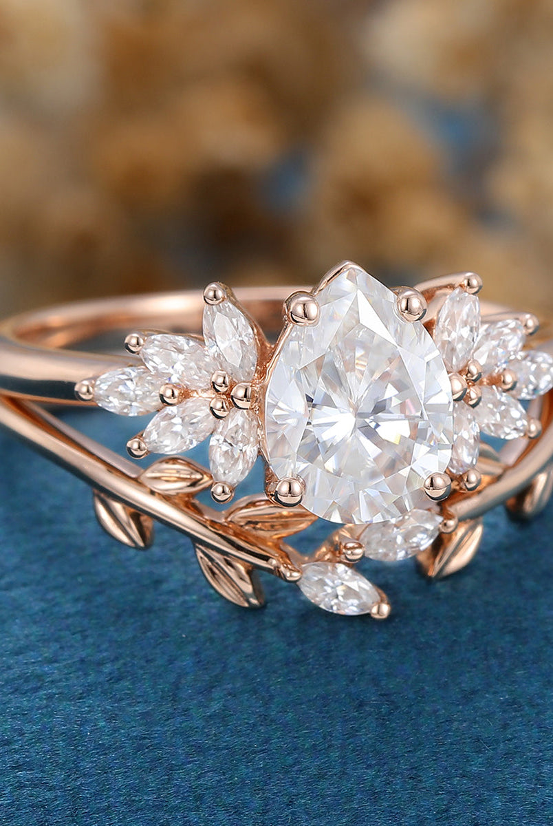 pear-shaped-moissanite-cluster-bridal-set-7