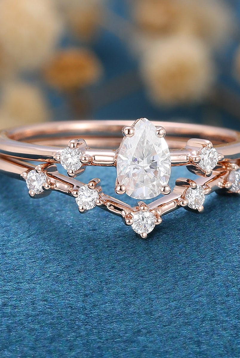 pear-shaped-moissanite-solitaire-bridal-set