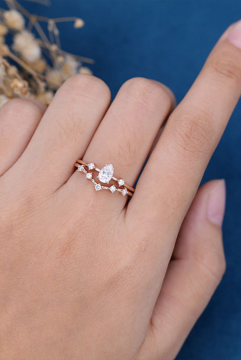 pear-shaped-moissanite-solitaire-bridal-set