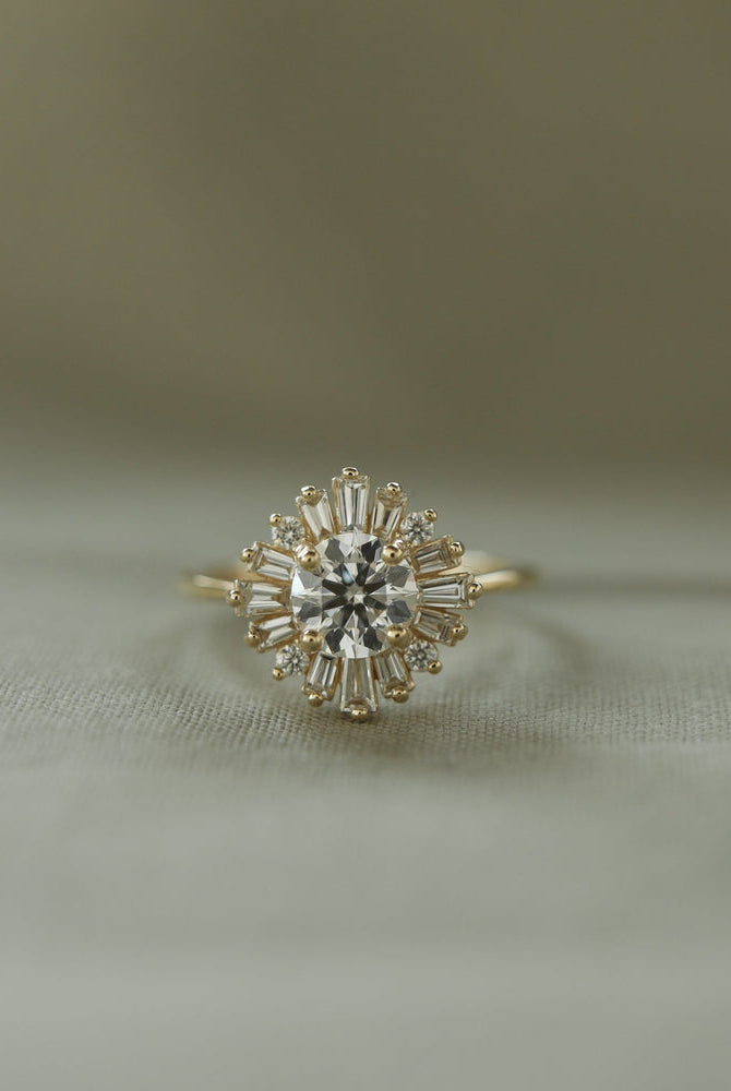 1.05CT Round Cluster Moissanite Diamond Solitaire Engagement Ring