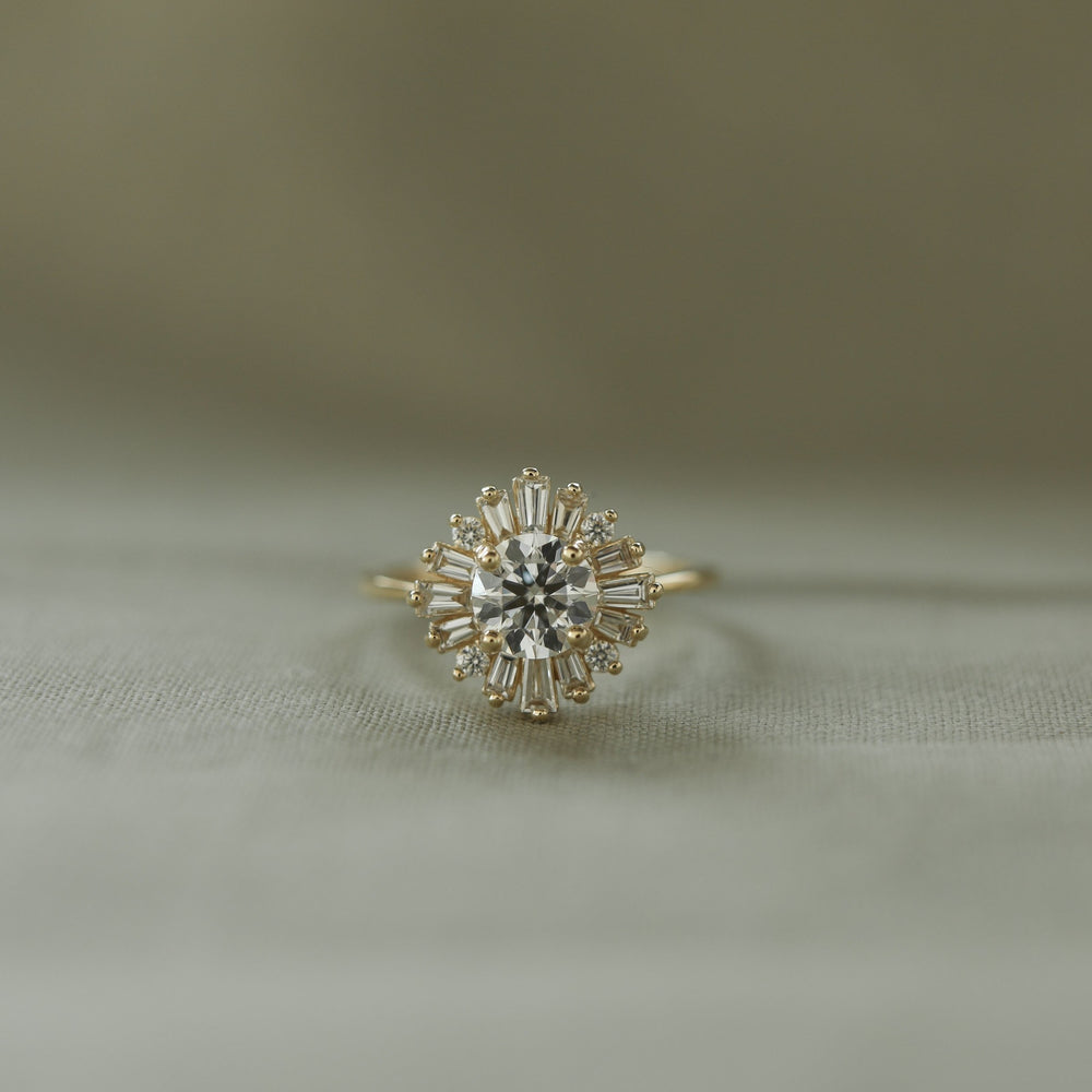1.05CT Round Cluster Moissanite Diamond Solitaire Engagement Ring