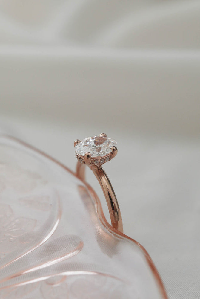 Luxury Moissanite Engagement Ring