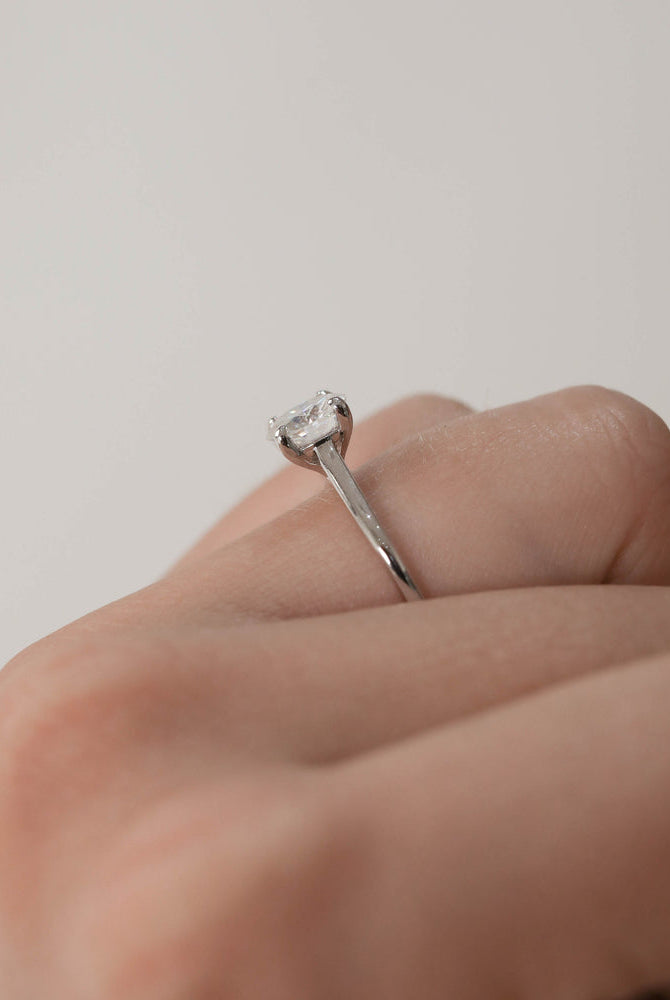 Diamond Solitaire Engagement Ring