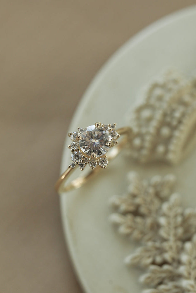 Round Bridal Ring