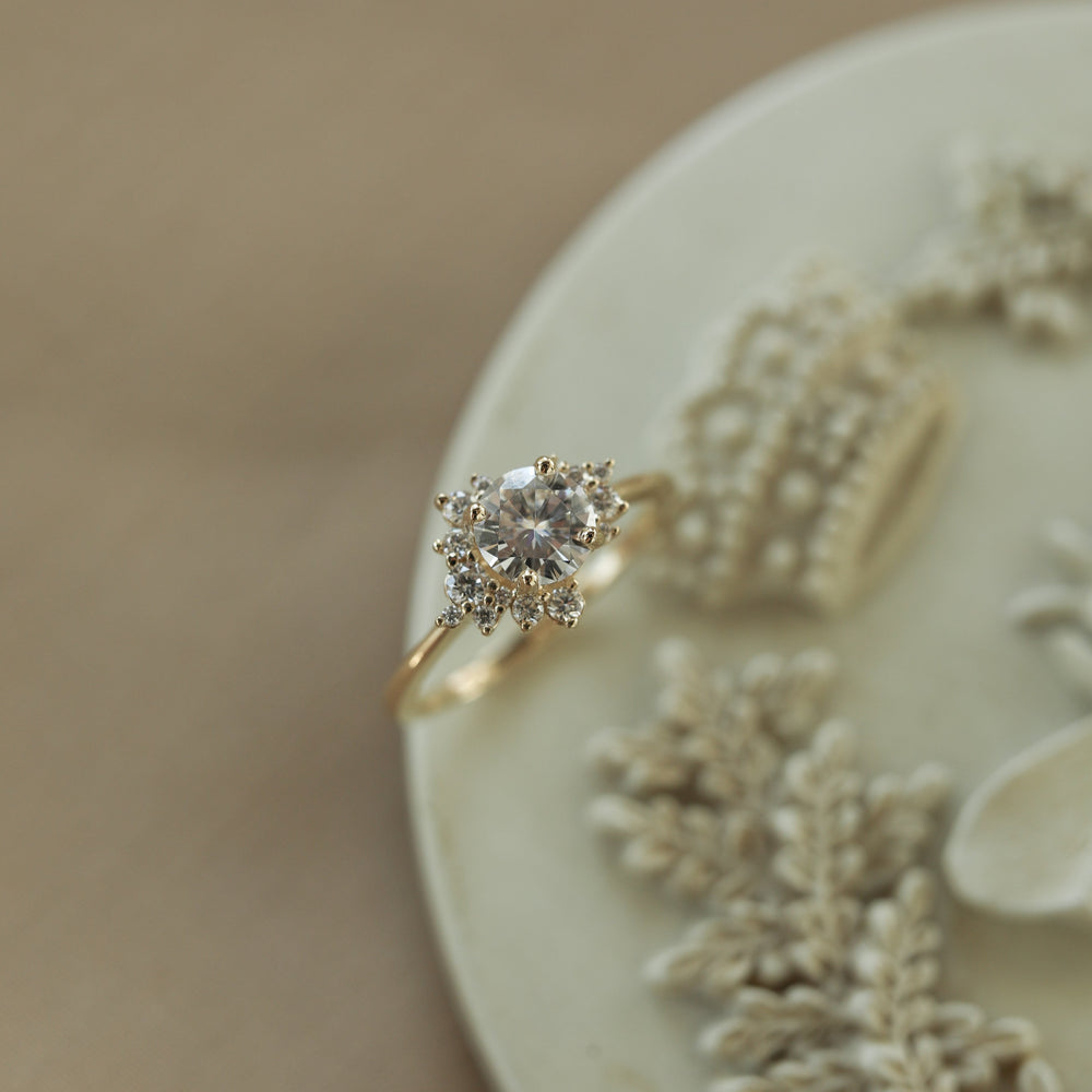 Round Bridal Ring