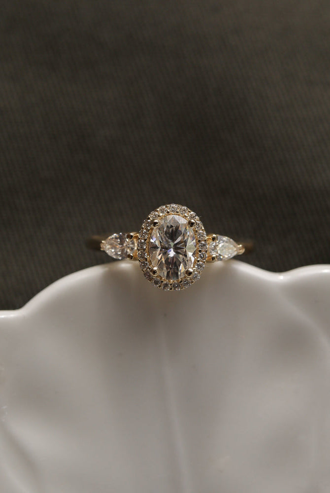 Oval Proposal Ring