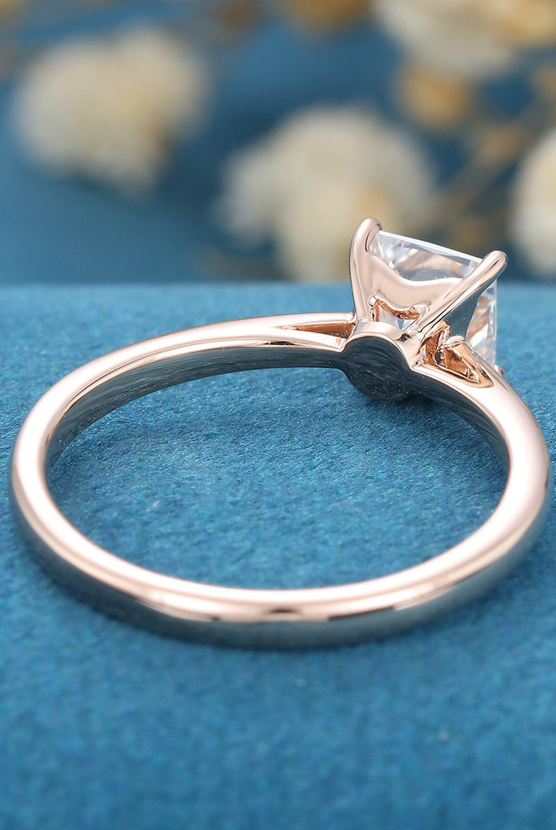 0-64-ct-princess-shaped-moissanite-solitaire-engagement-ring