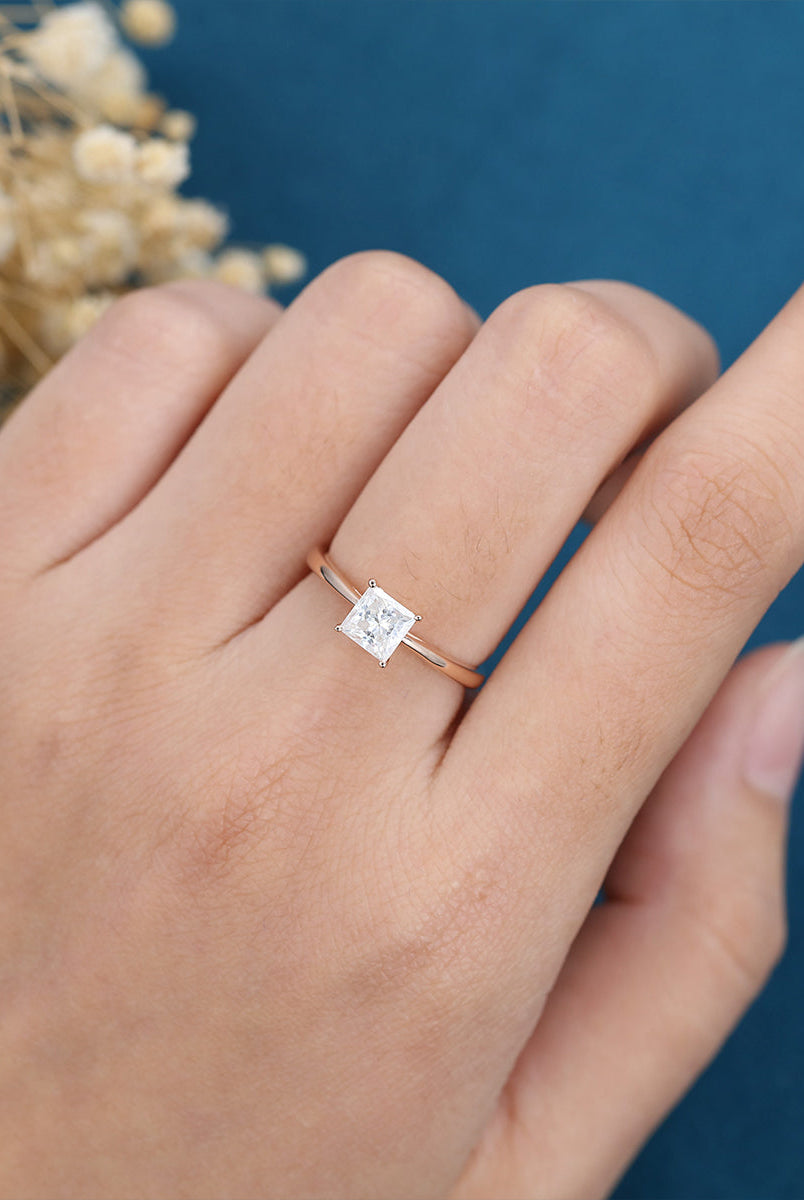 princess-shaped-moissanite-solitaire-engagement-ring