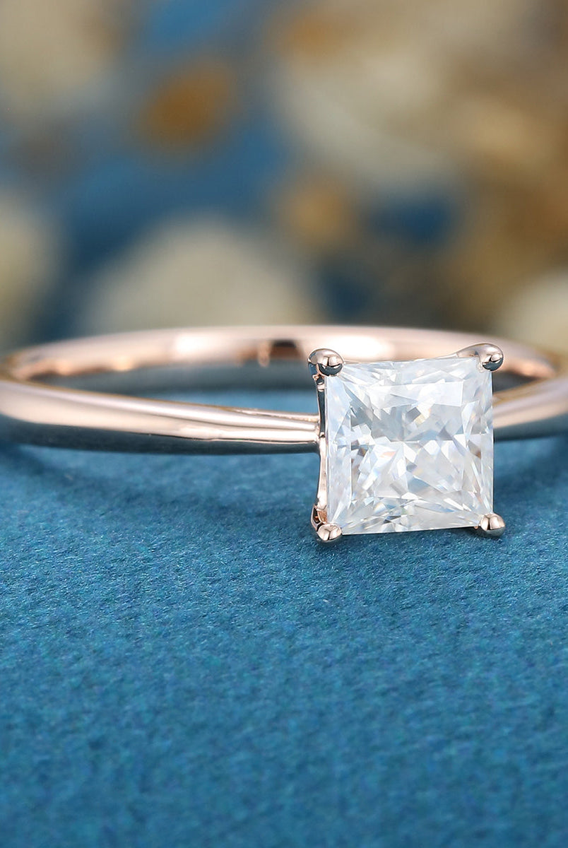 princess-shaped-moissanite-solitaire-engagement-ring