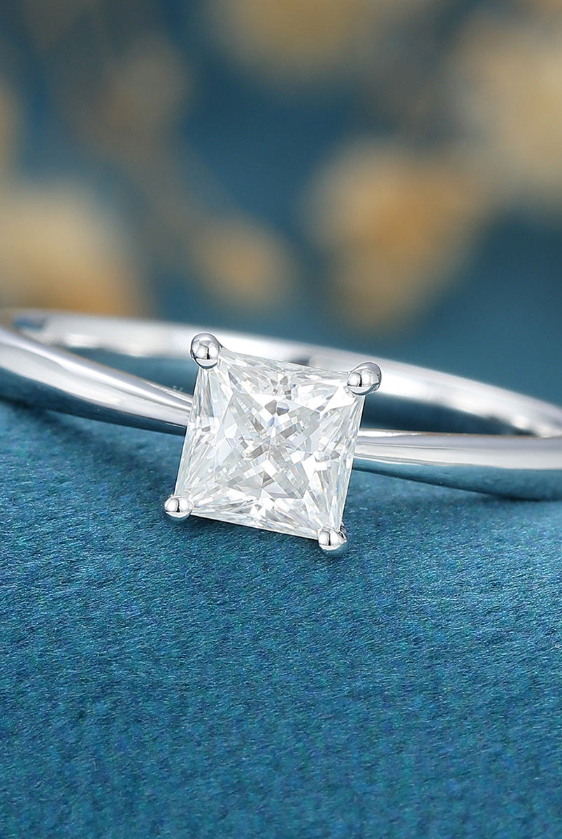 princess-shaped-moissanite-solitaire-engagement-ring-2