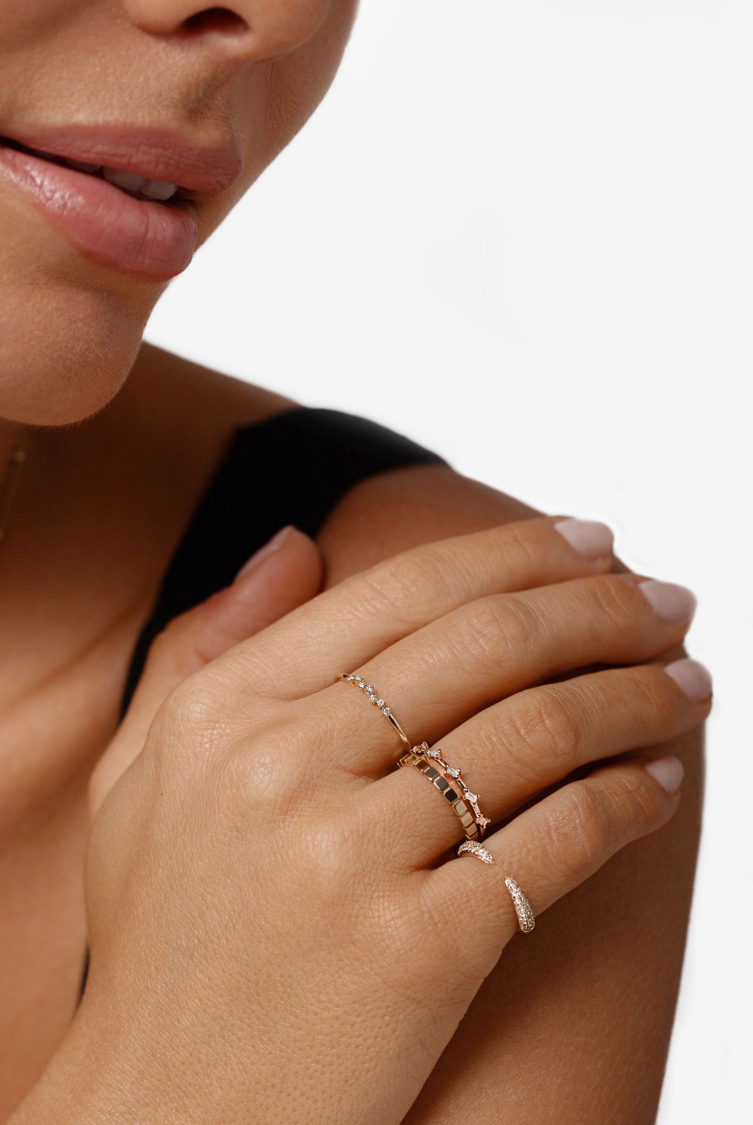 Baguette Cut Moissanite Distance Diamond Wedding Band in Yellow Gold