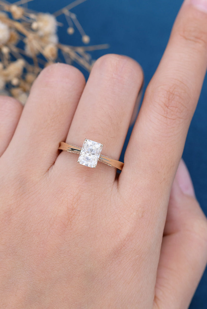 radiant-shaped-moissanite-solitaire-engagement-ring