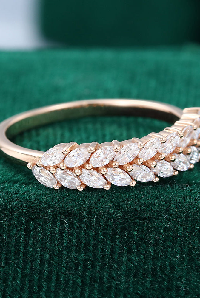 maqruise-moissanite-art-deco-wedding-band