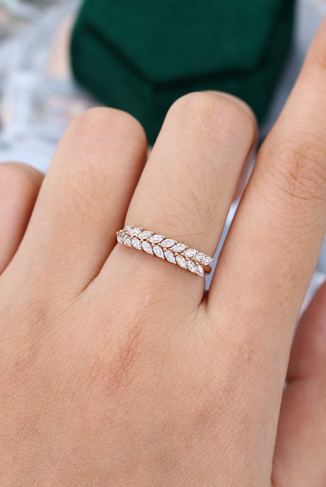 maqruise-moissanite-art-deco-wedding-band
