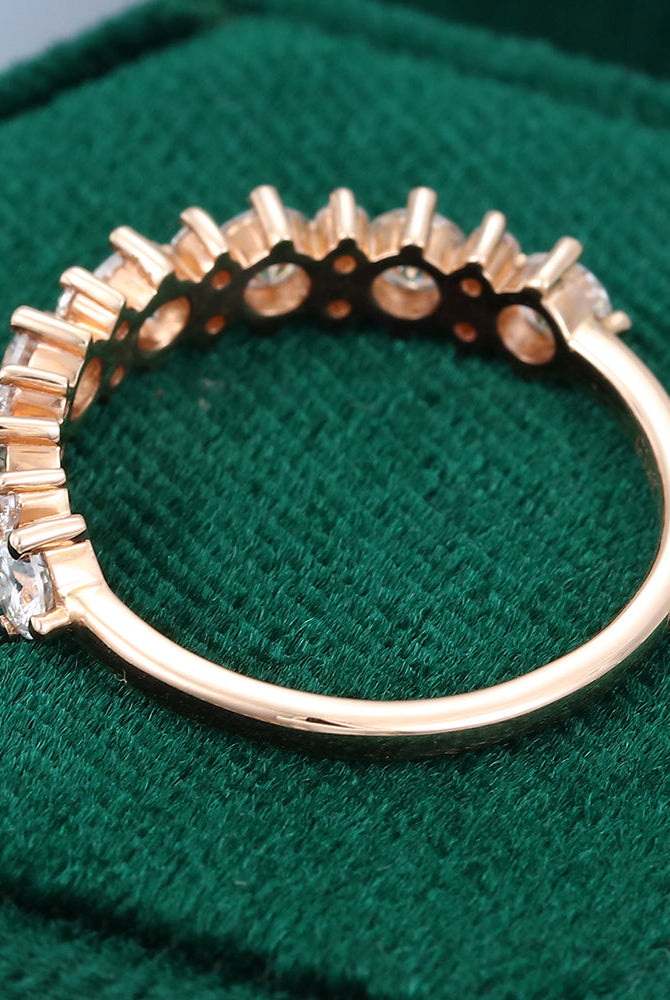 round-moissanite-cluster-wedding-band