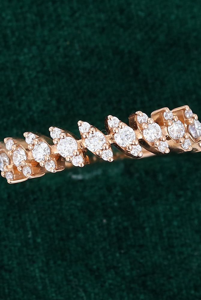 round-moissanite-cluster-wedding-band