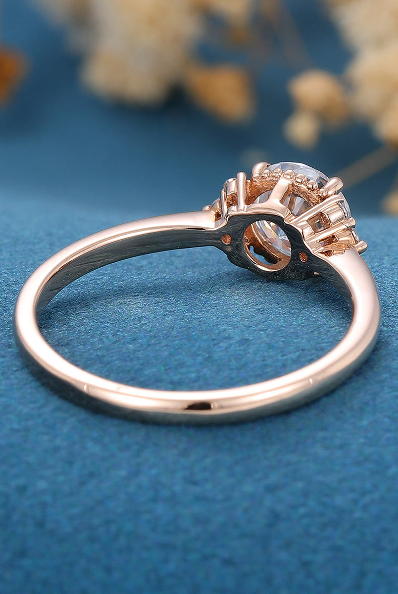 0-68-ct-round-shaped-moissanite-cluster-engagement-ring-7