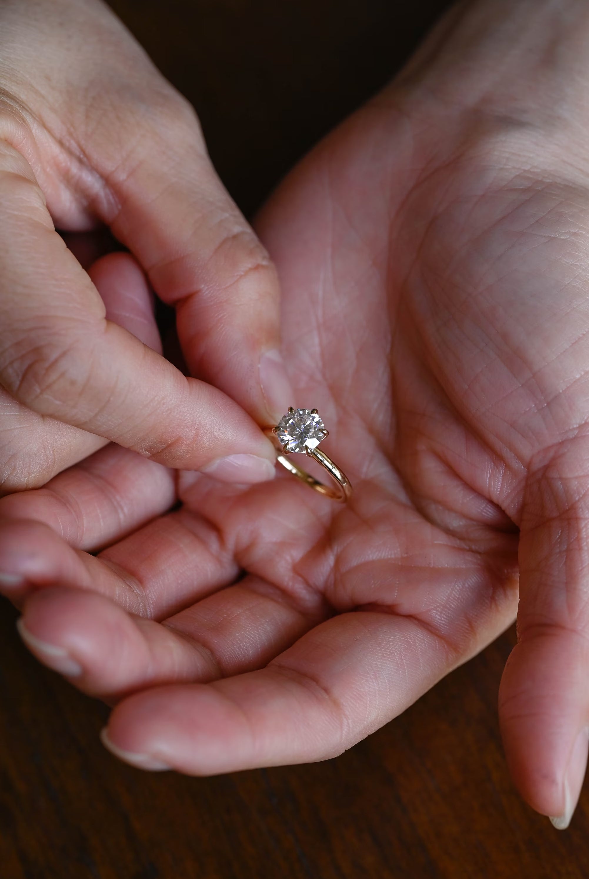 Round Brilliant Engagement Ring