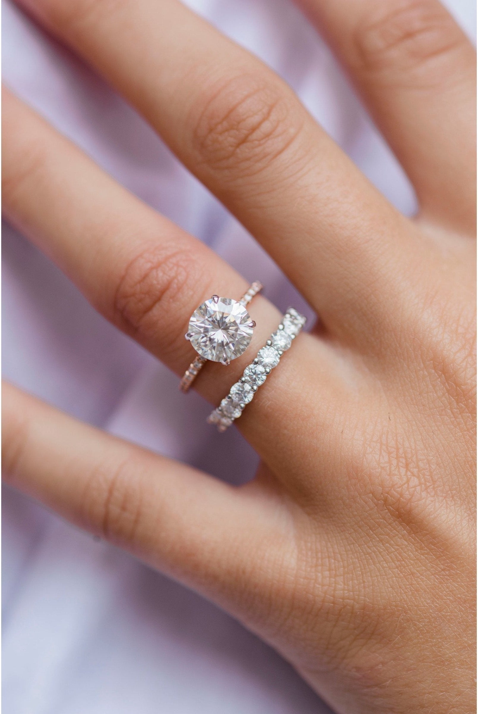 Round Hidden Halo Ring