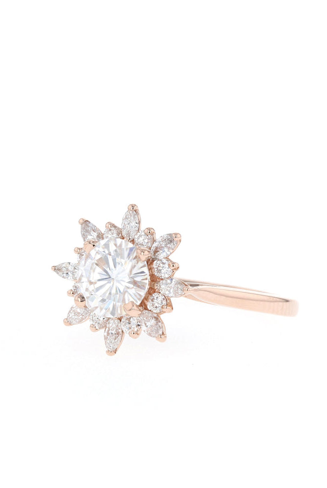 Luxury Moissanite Engagement Ring
